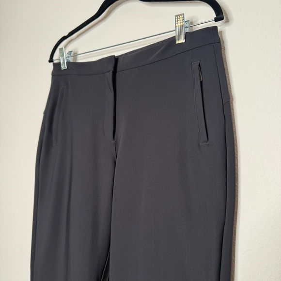 Lululemon On The Move Pant Black 28” Size 6 Zipper Fly and Pockets - Picture 2 of 7